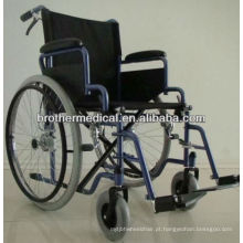 Fornecimento de cadeira de rodas azul com freio manual BME4619B